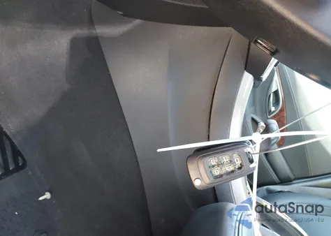 2011 Buick Lacrosse Cxs z USA, uszkodzony, nr VIN 1G4GE5ED1BF271654